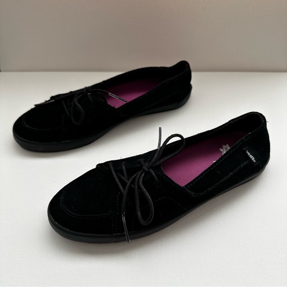 Vans - Picture 2 of 4